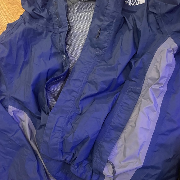 The North Face Men's Navy zip up windbreaker jacket raincoat outdoor Jacket - Picture 10 of 16